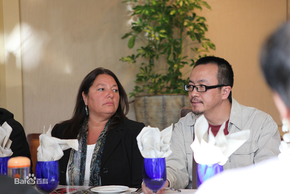 余治林(charles)余导各个时期的工作照素颜照相册