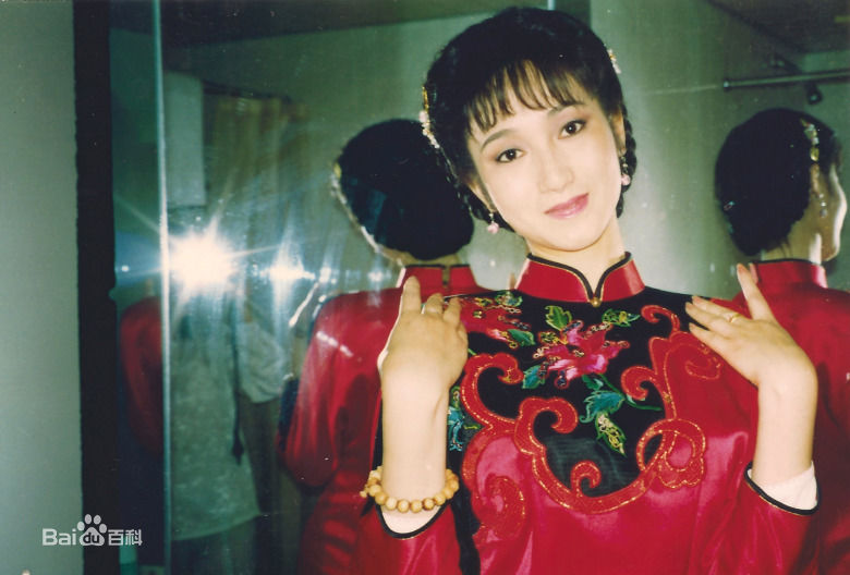 鹿潇桐演艺图片性感图片图集