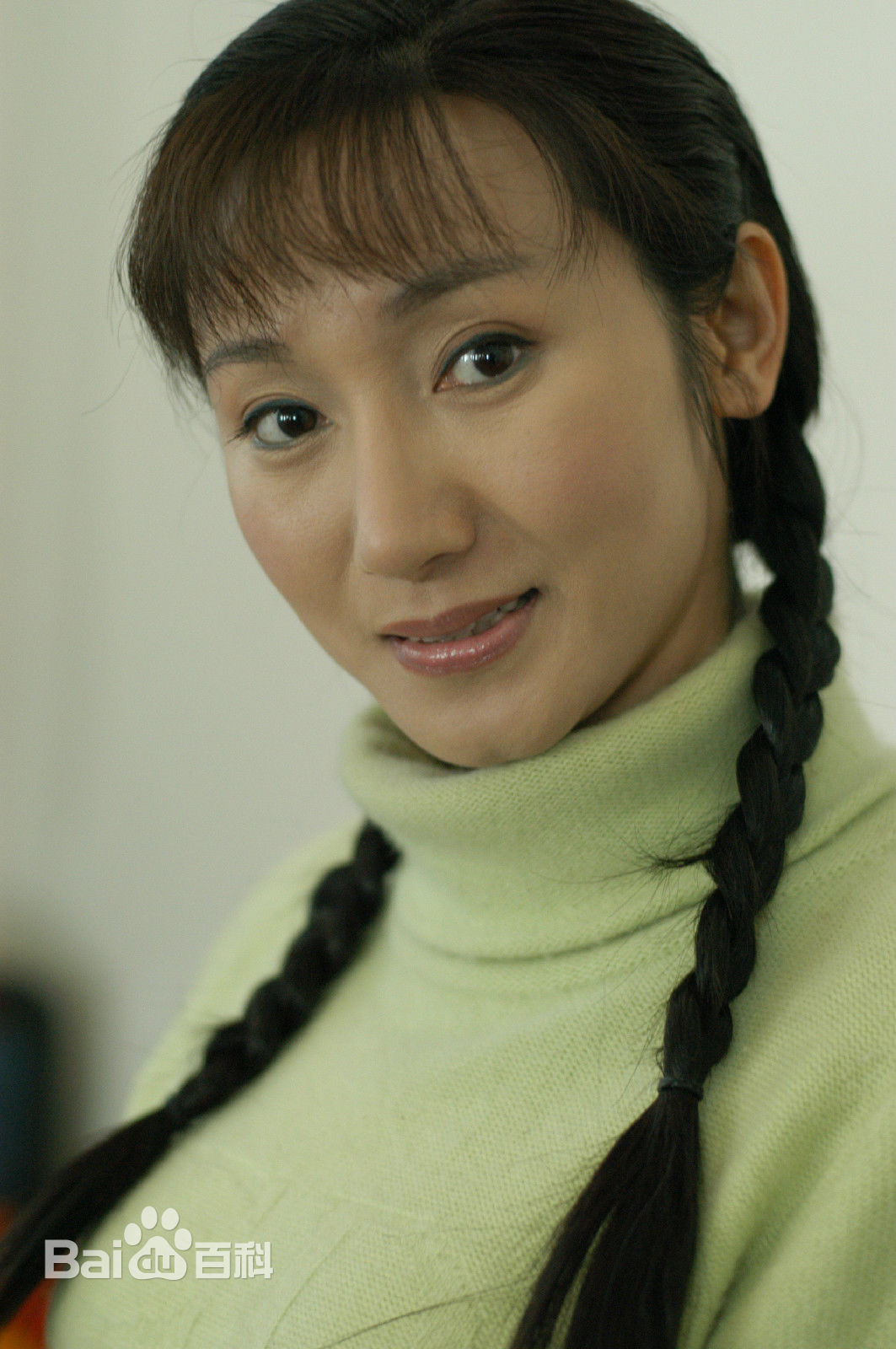 鹿潇桐生活与演艺前后照片