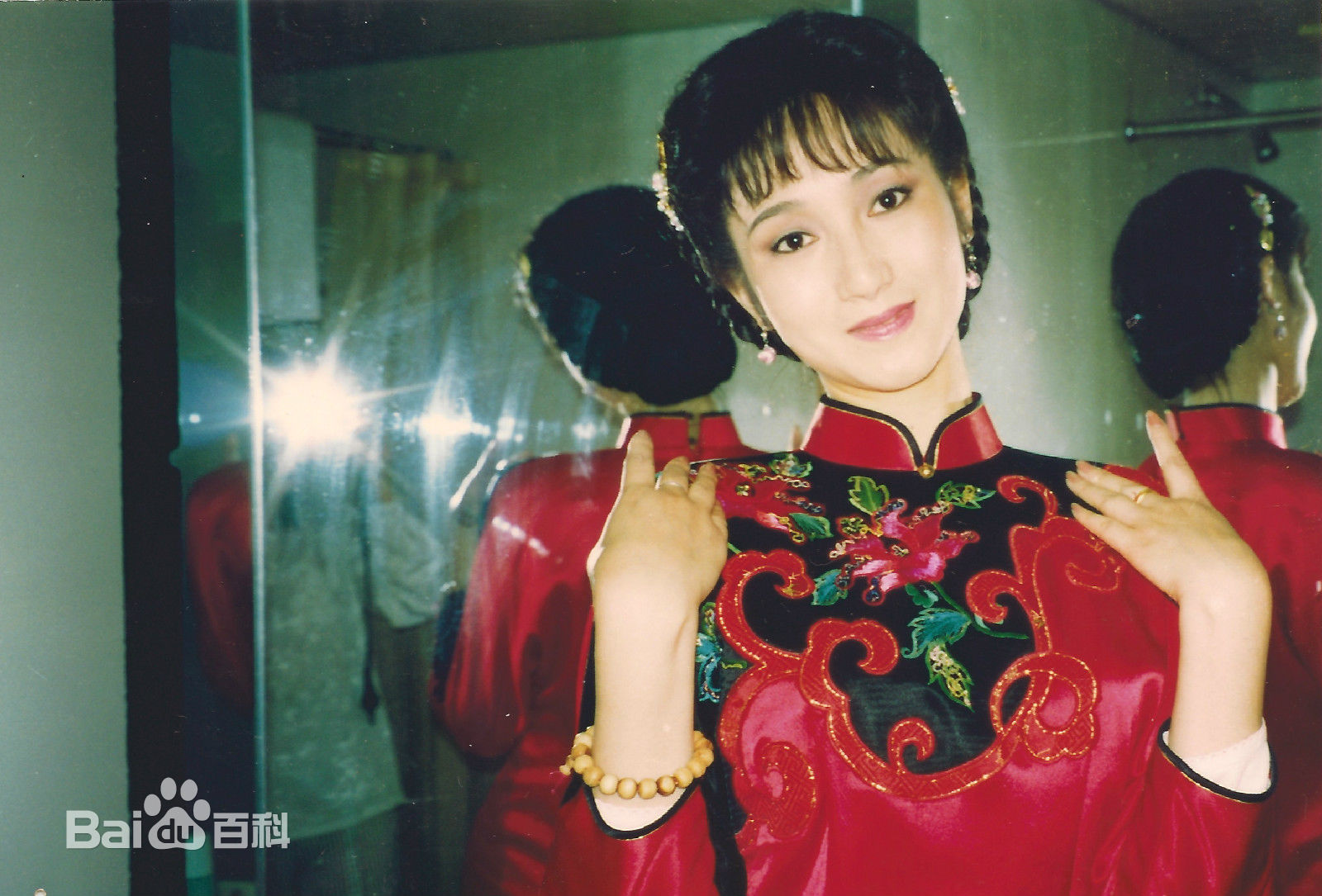 鹿潇桐生活与演艺前后照片