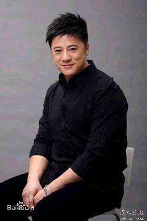 最新肖显鹏性感图片