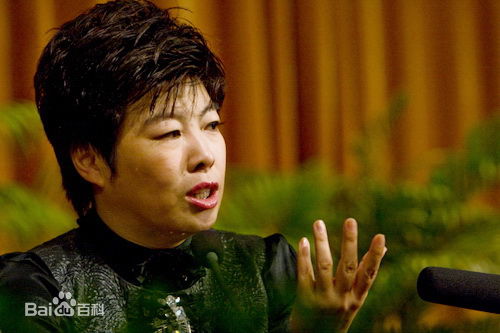 高清于丹性感图片