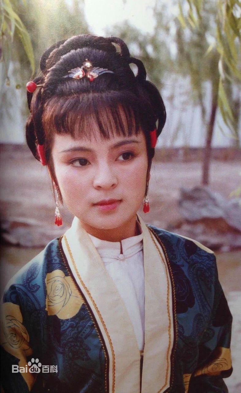 东方闻樱《红楼梦》贾探春精选剧照