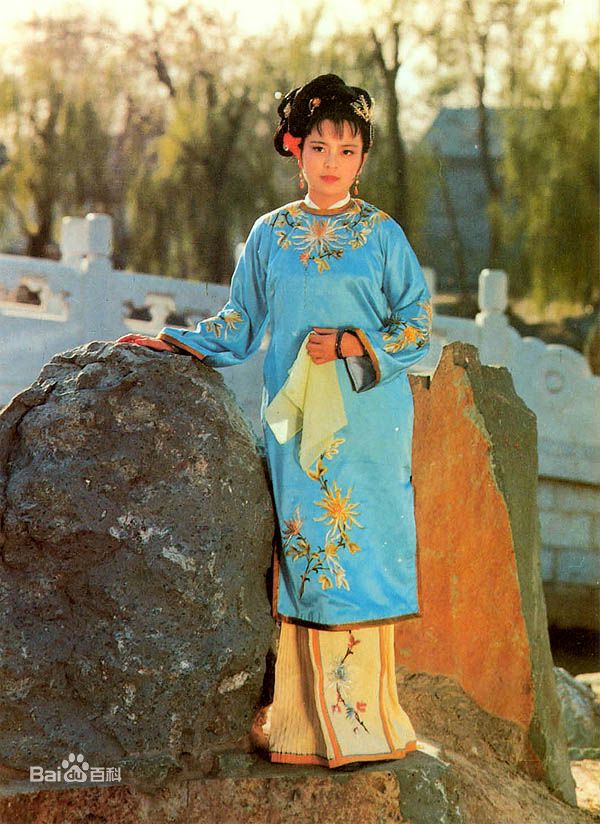 东方闻樱《红楼梦》贾探春精选剧照