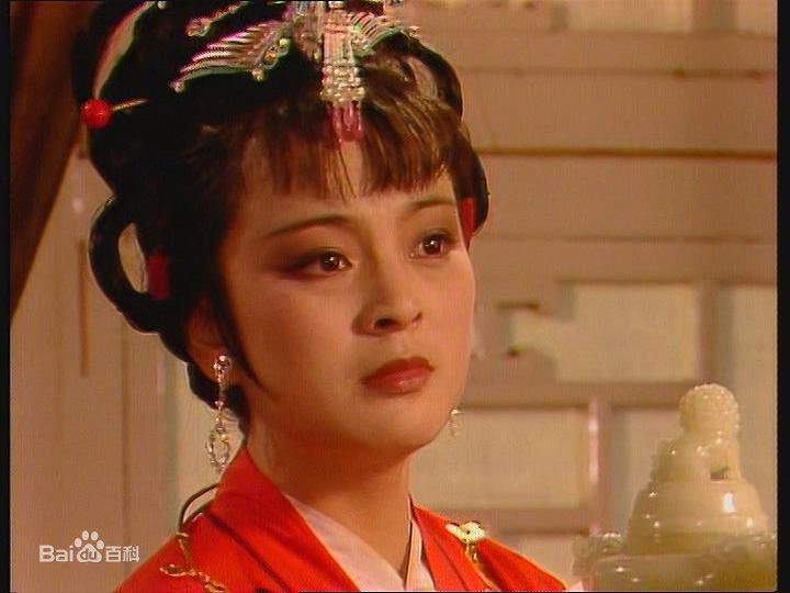 东方闻樱《红楼梦》贾探春精选剧照