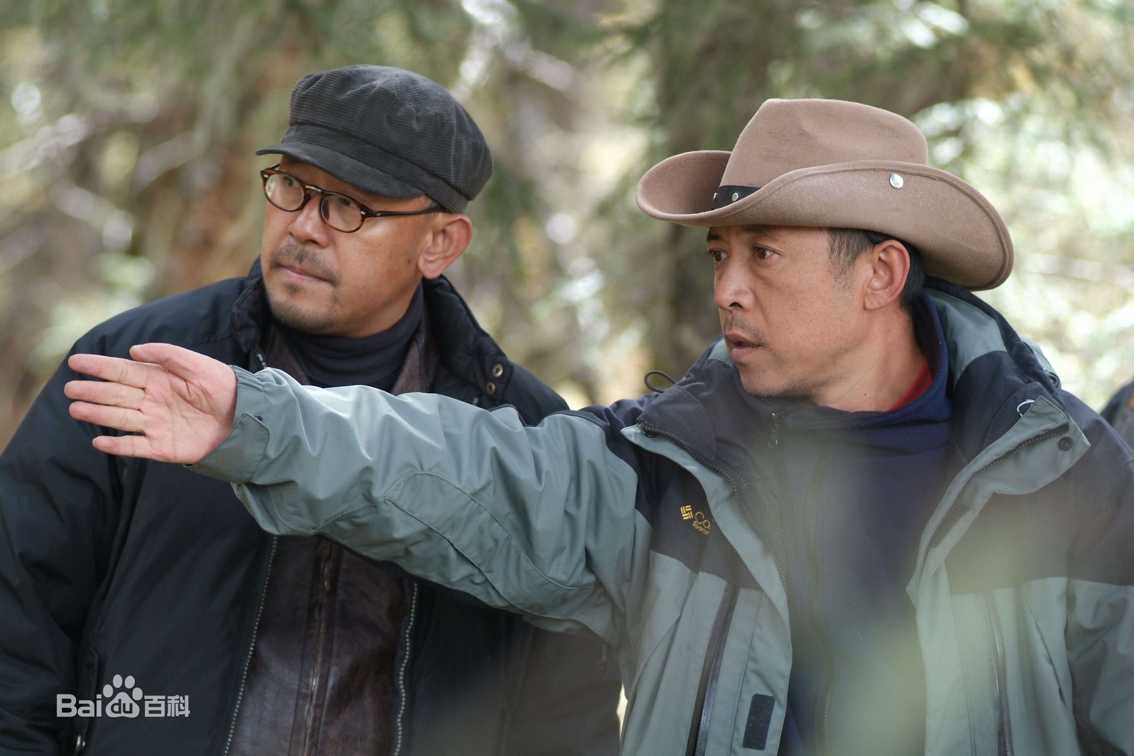 高清郑桦性感图片