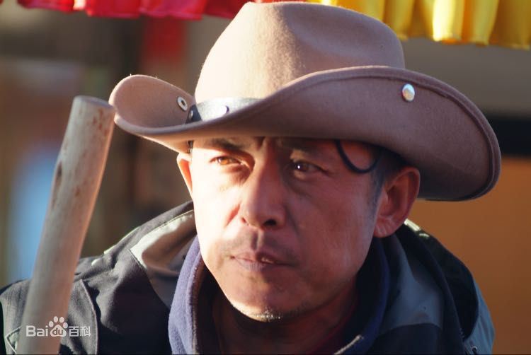 高清郑桦性感图片