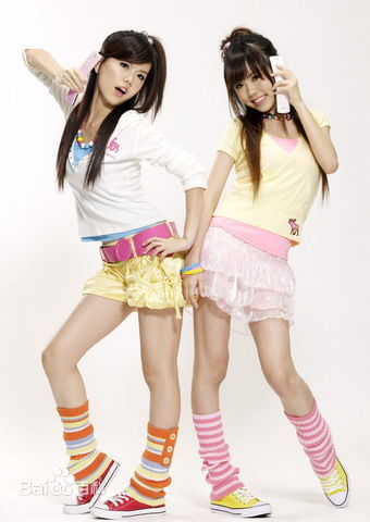 孙涵&孙雨、白纬芬&白纬玲(BY2)LG手机代言性感图片图集