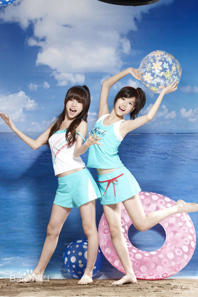 孙涵&孙雨、白纬芬&白纬玲(BY2)精选by21图册