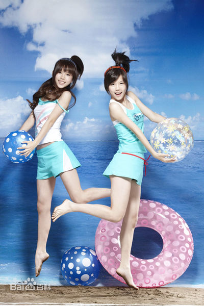 孙涵&孙雨、白纬芬&白纬玲(BY2)精选by21图册