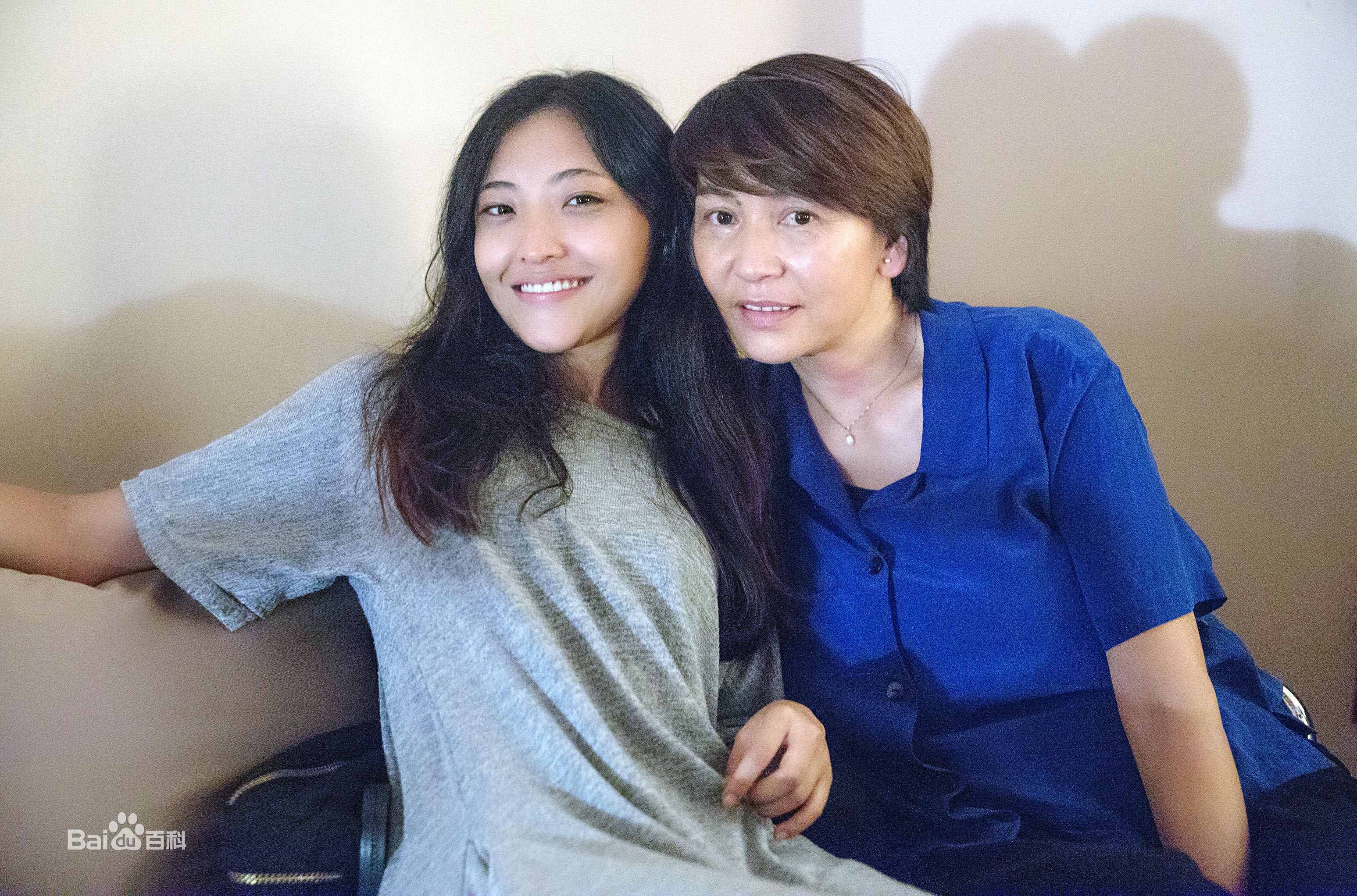 郭月(Luna)工作照性感图片图集