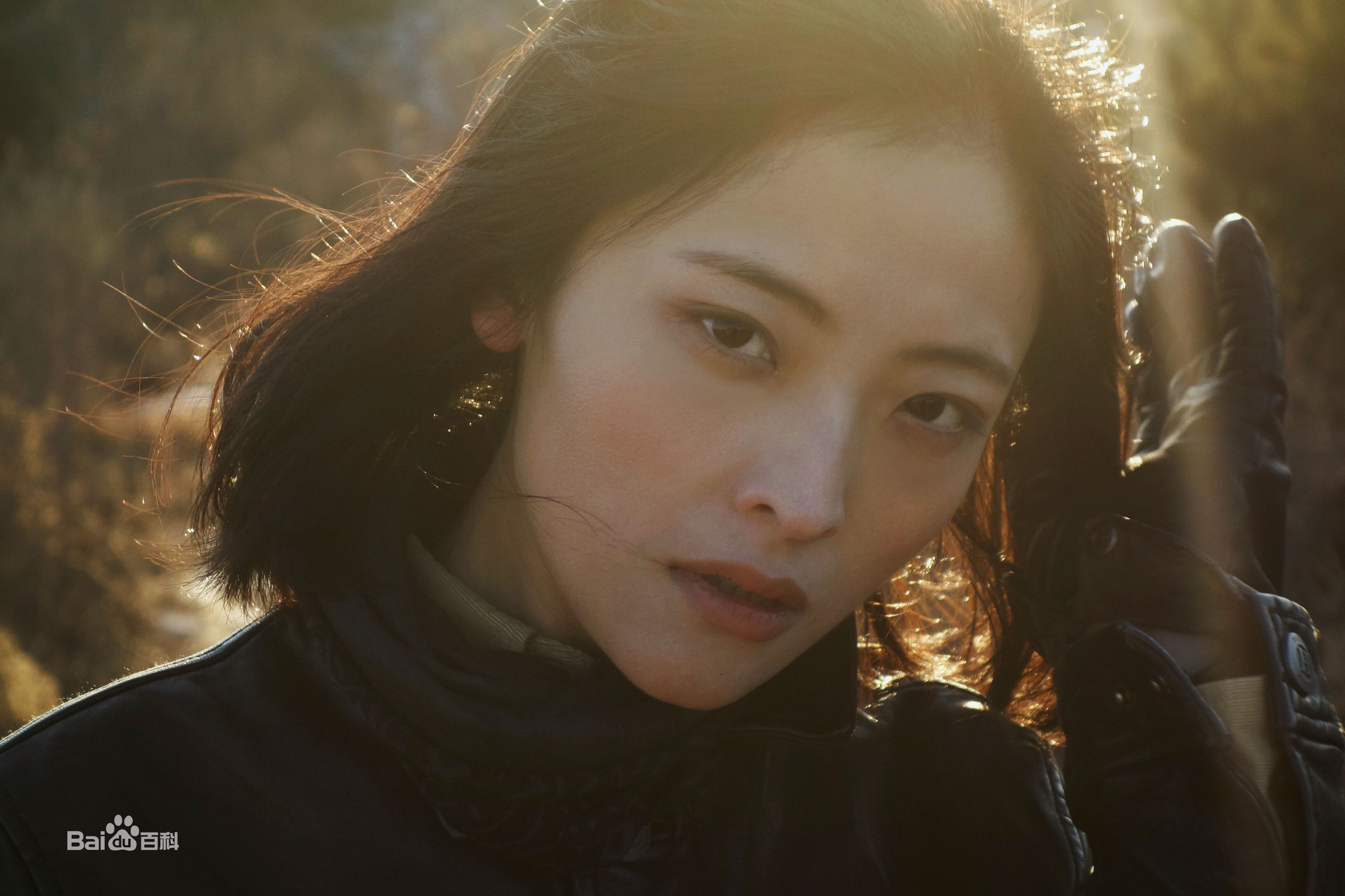 郭月(Luna)工作照性感图片图集