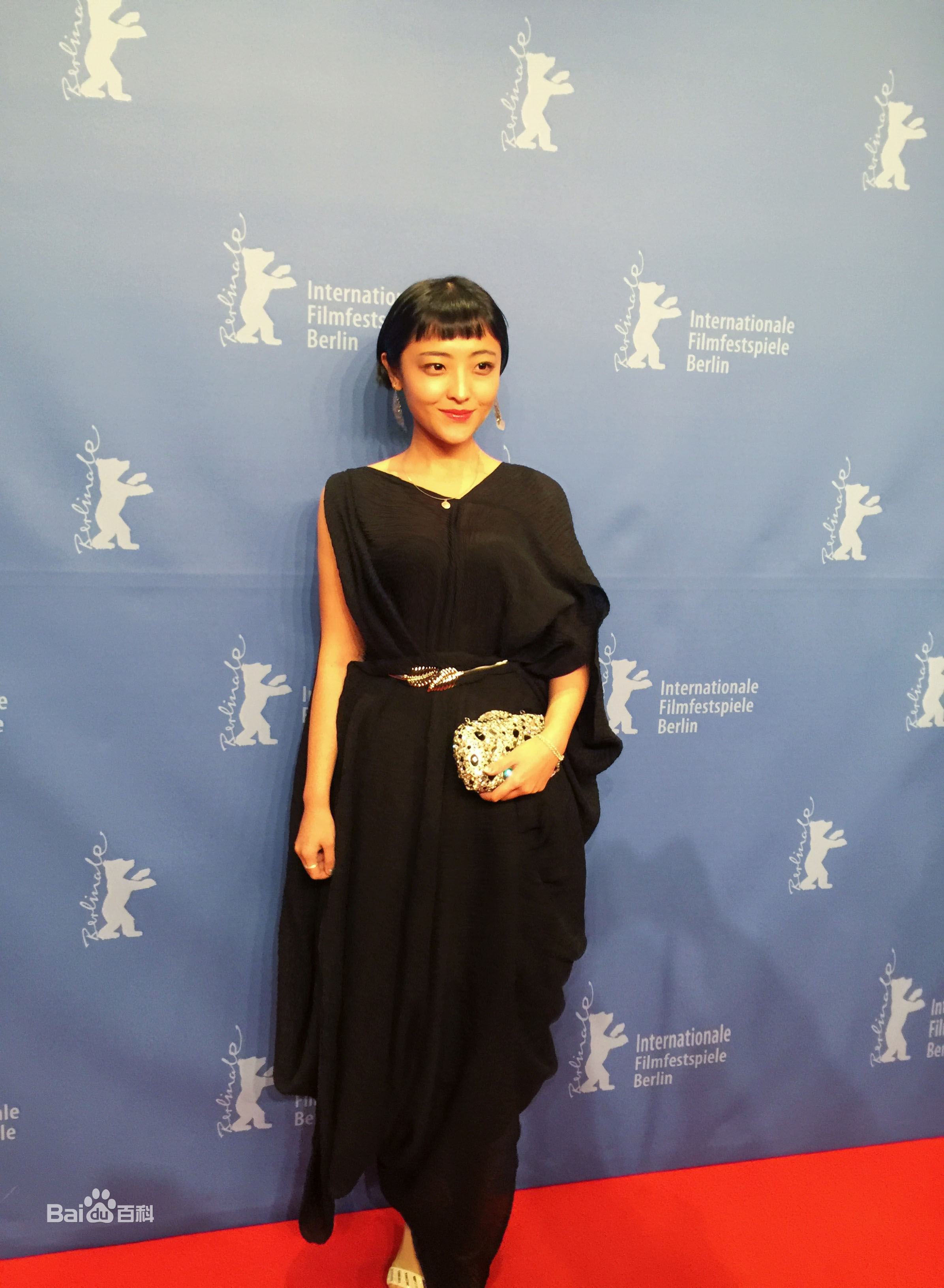 郭月(Luna)工作照性感图片图集