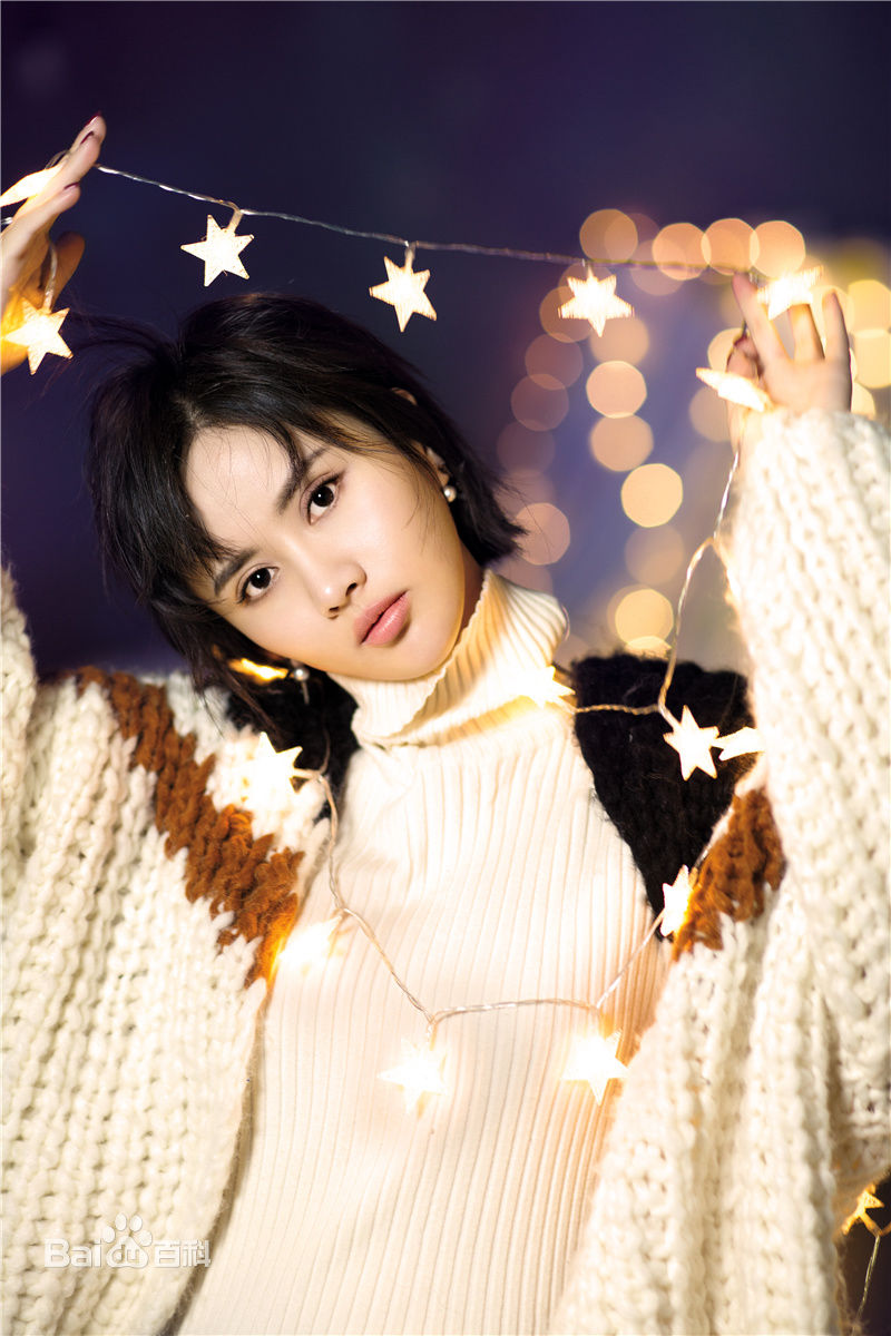 高清梁缘(lyna)图片