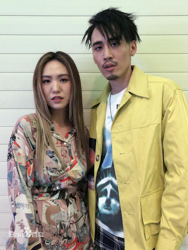 最新周立铭(Andrew Chow)在《法郎My Wave》中的壁纸