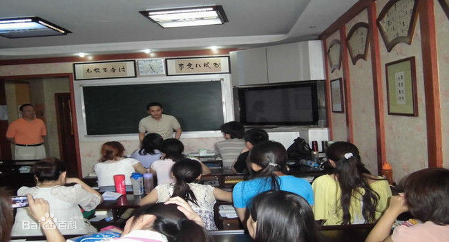 山崎敬一(Yamazaki Keiichi)东阳日语学校形象代言人壁纸壁纸