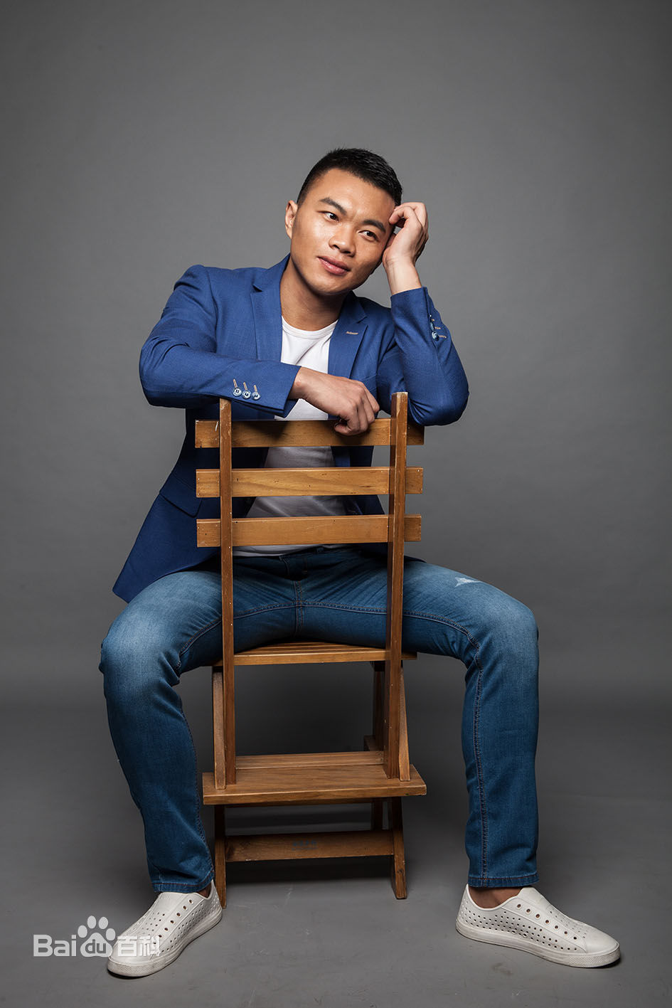 高清张哲性感图片