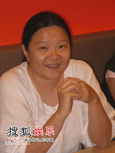 洪晃(Hung Huang)生活照素颜照壁纸