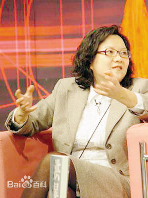 洪晃(Hung Huang)访谈照前后照片