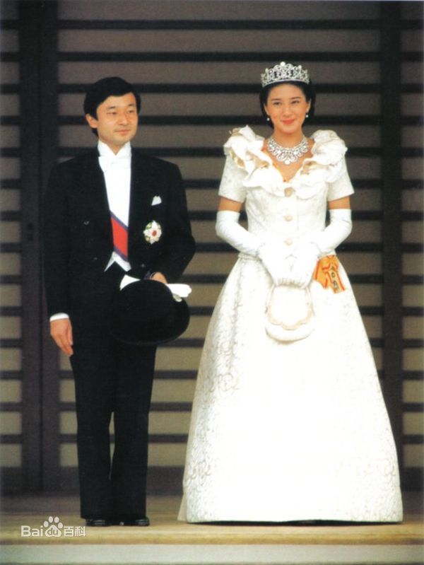 雅子(まさこ)婚礼照素颜照壁纸