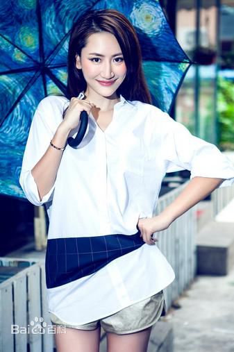 刘迪妮全能图片图册