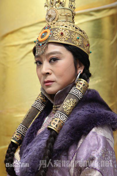 最新蔡雯艳性感图片