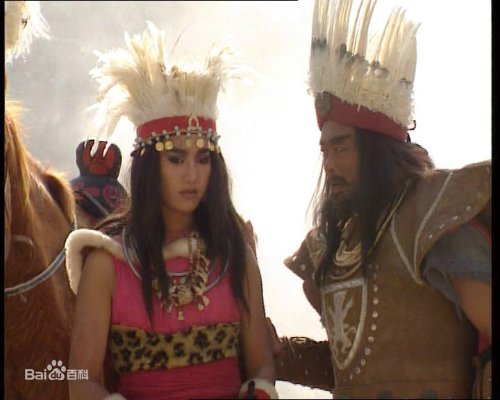 李云鹃(Li Yunjuan)饰演的祝融夫人图片图集