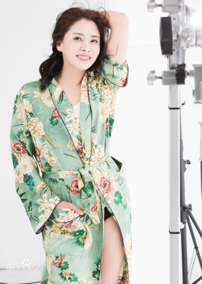 李晓红艺术照图片图集