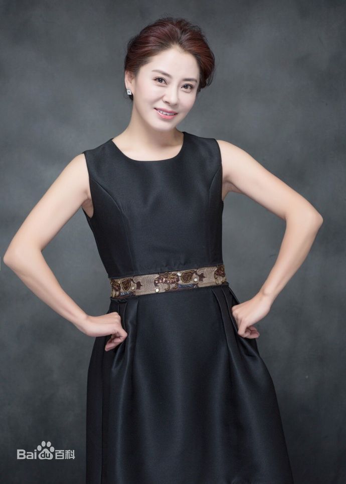 李晓红艺术照图片图集