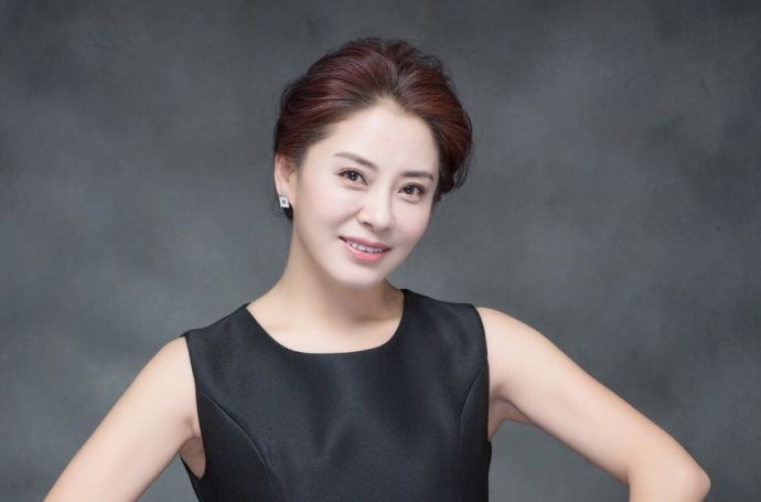 最优质李晓红生活照