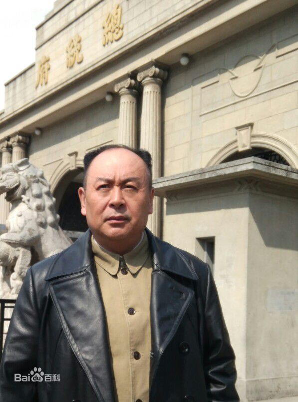 谷伟（饰演陈毅元帅）性感图片图集