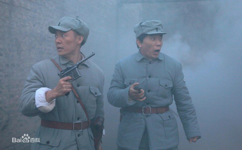 方旭《狂飙支队》高清剧照