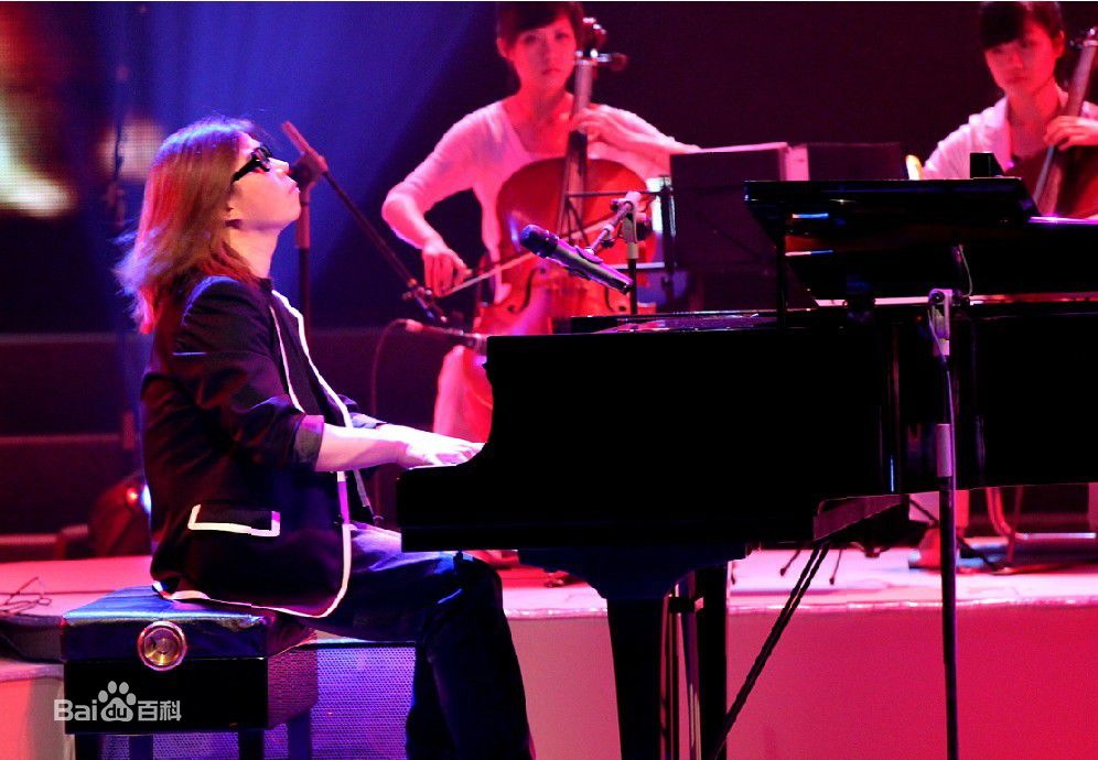 郭峰音乐家演出照生活照相册