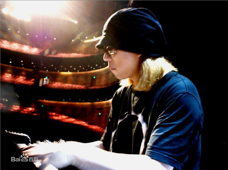 郭峰音乐家演出照生活照相册