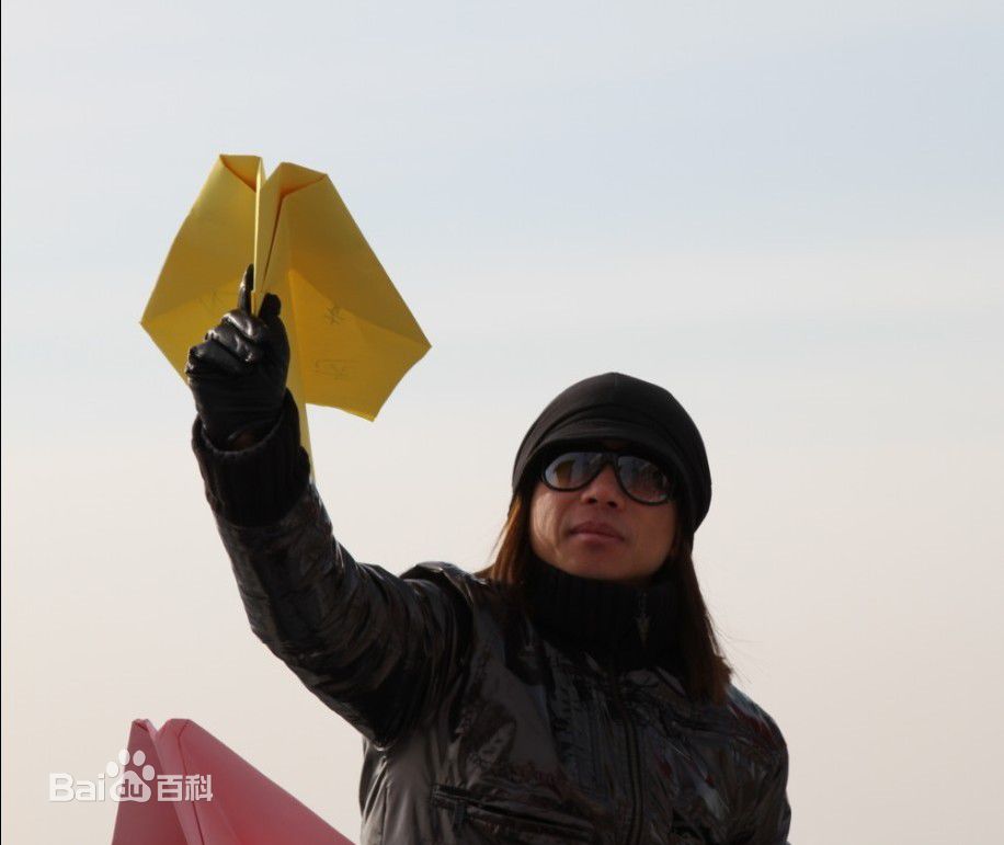 最优质郭峰在《微不足道》发布会中的相册