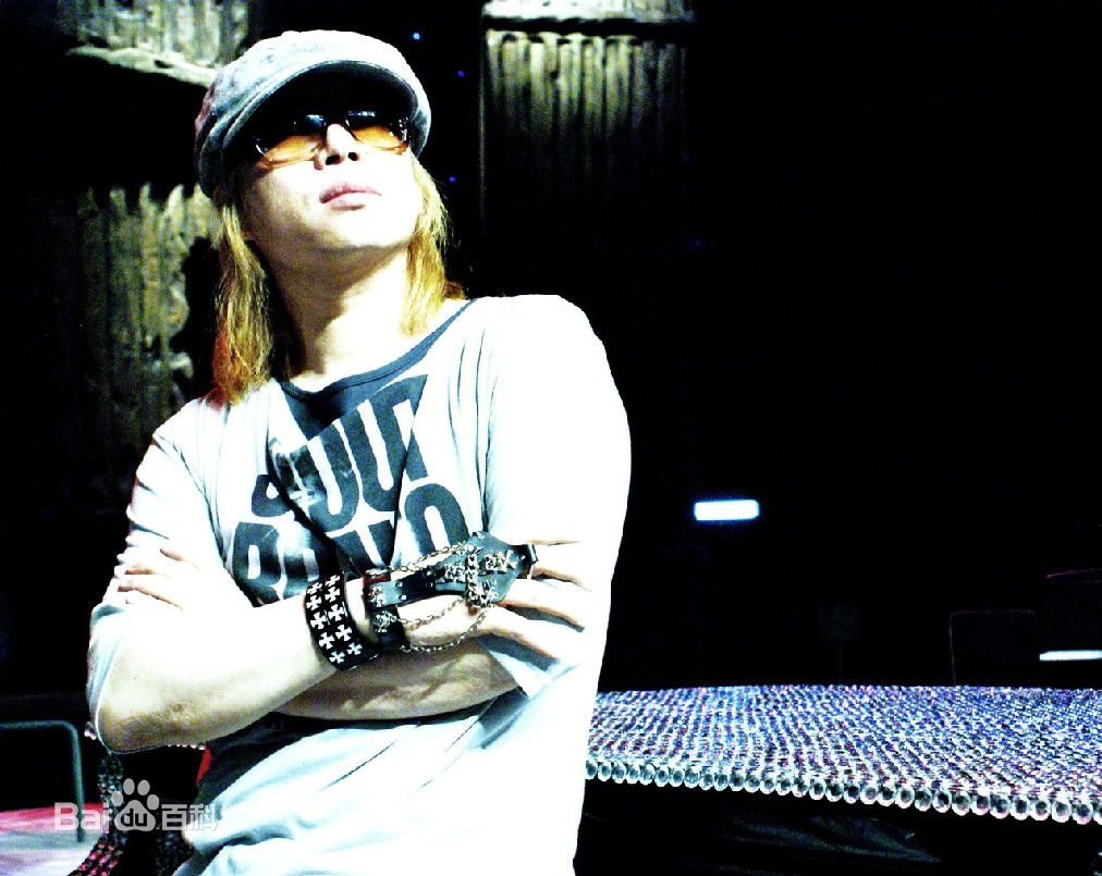 郭峰与钢琴壁纸壁纸