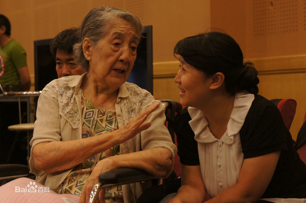 唐烨导演工作照素颜照壁纸