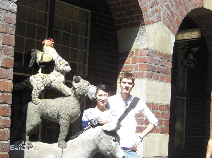 褚颖颖(CHICHI)生活照壁纸壁纸