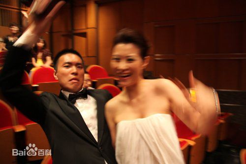 褚颖颖(CHICHI)生活照壁纸壁纸