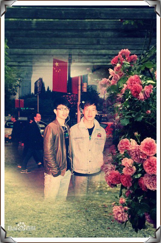 宫小龙宫老师生活照性感图片图集