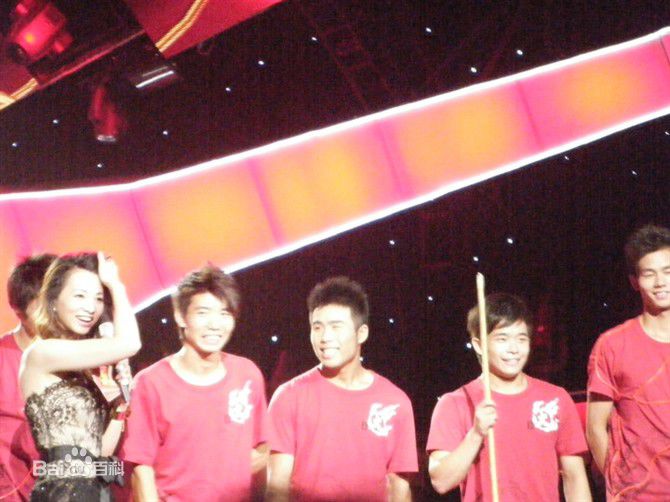 宫小龙宫老师生活照性感图片图集