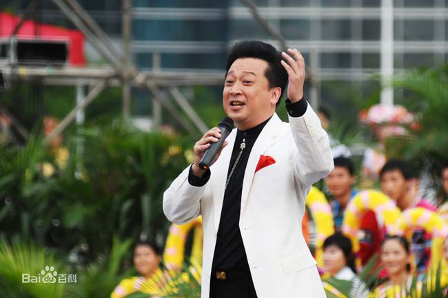 郁钧剑(演出照)图片图集