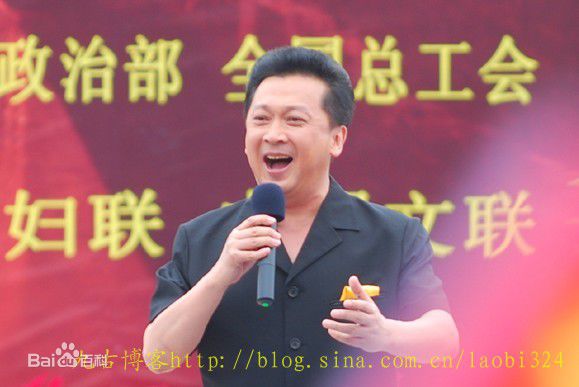 郁钧剑(演出照)图片图集