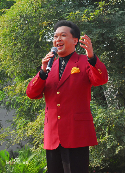 郁钧剑(演出照)图片图集