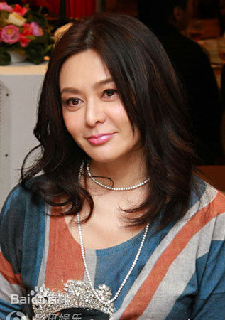 张冰茜(Filmography)女儿关之琳素颜照壁纸