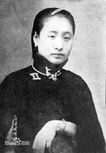 最新王爱明性感图片