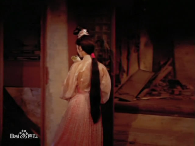 高清乐蒂（艺名），原名为奚重仪(Betty Loh Tih)在乐蒂《倩女幽魂》之聂小倩中的图集