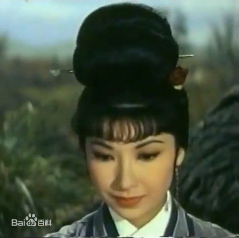 乐蒂（艺名），原名为奚重仪(Betty Loh Tih)乐蒂饰演的四大美女生活照
