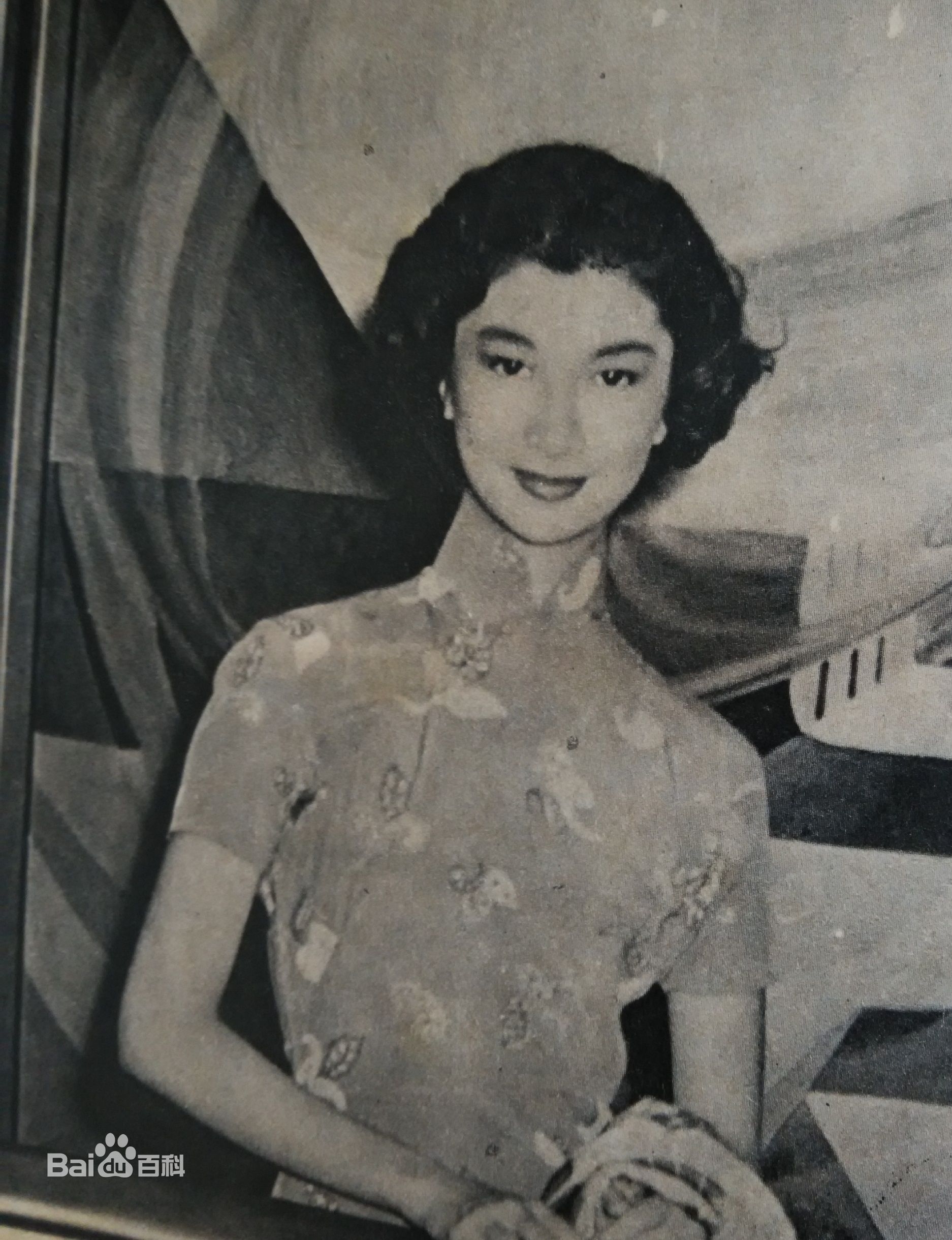 最新乐蒂（艺名），原名为奚重仪(Betty Loh Tih)性感图片