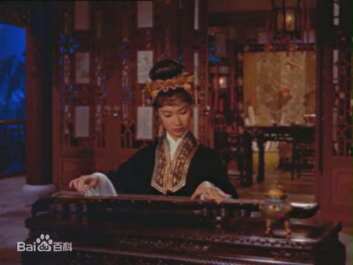 最新乐蒂（艺名），原名为奚重仪(Betty Loh Tih)性感图片